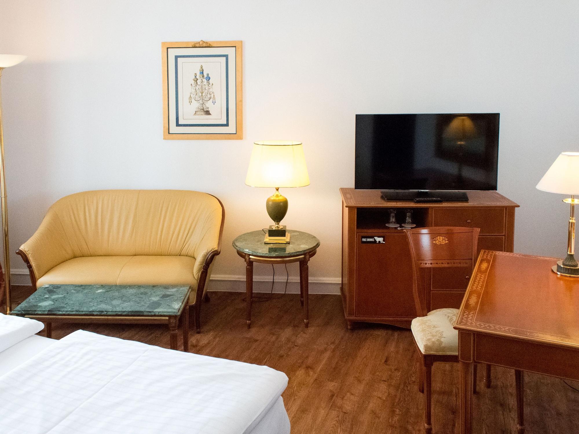 Dormero Hotel Halle Halle  Dış mekan fotoğraf