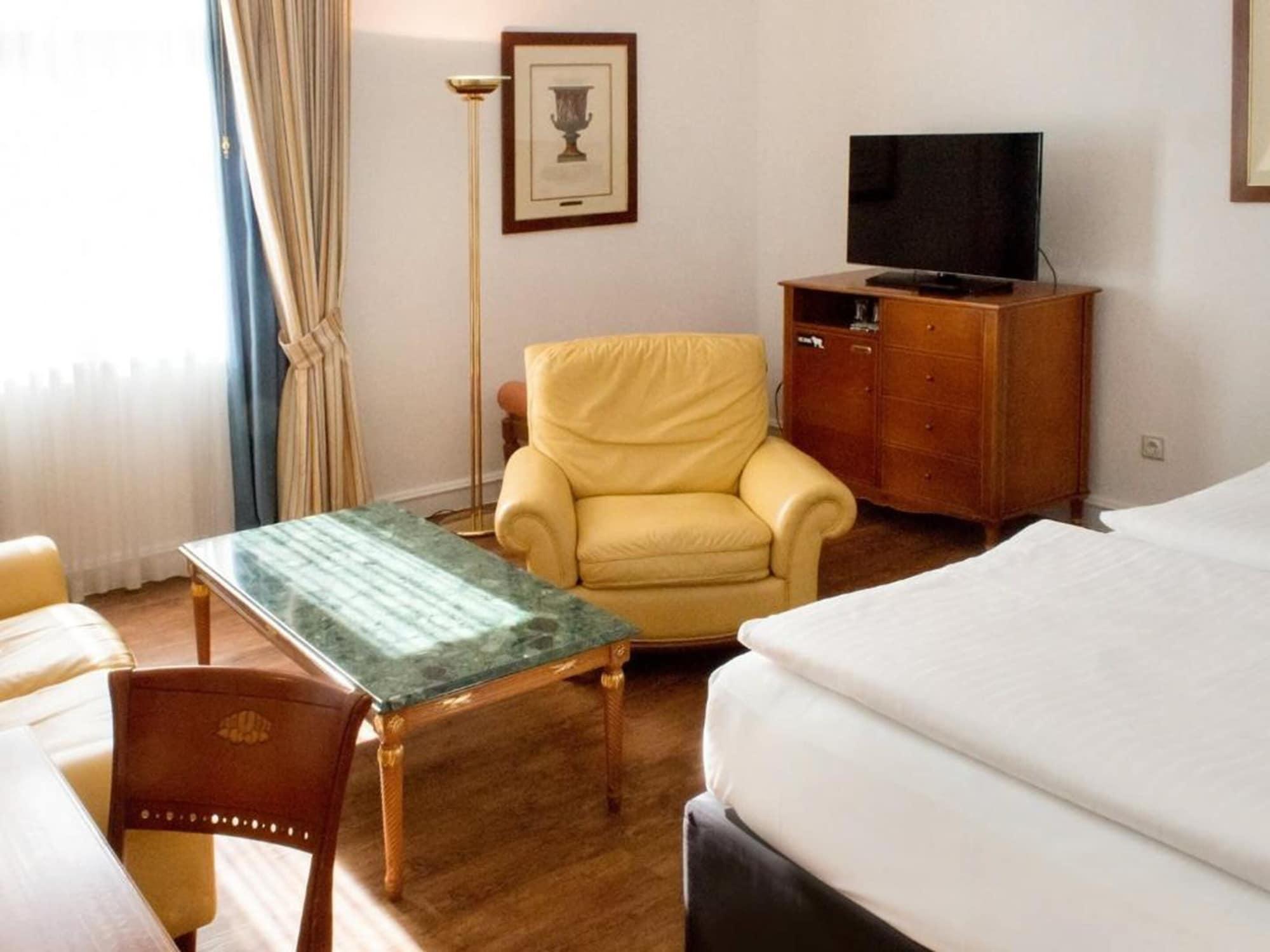 Dormero Hotel Halle Halle  Dış mekan fotoğraf
