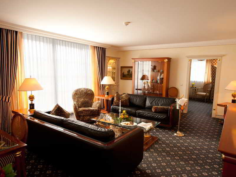 Dormero Hotel Halle Halle  Dış mekan fotoğraf