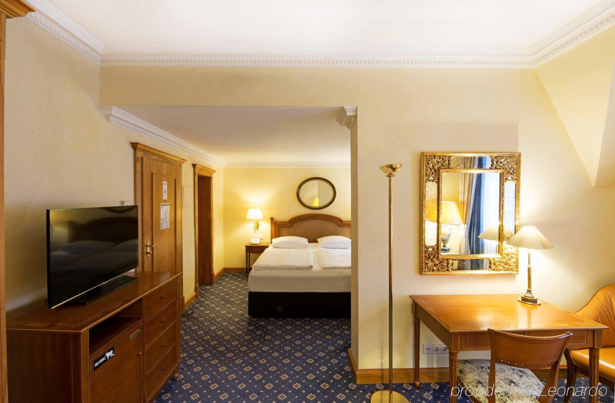 Dormero Hotel Halle Halle  Dış mekan fotoğraf
