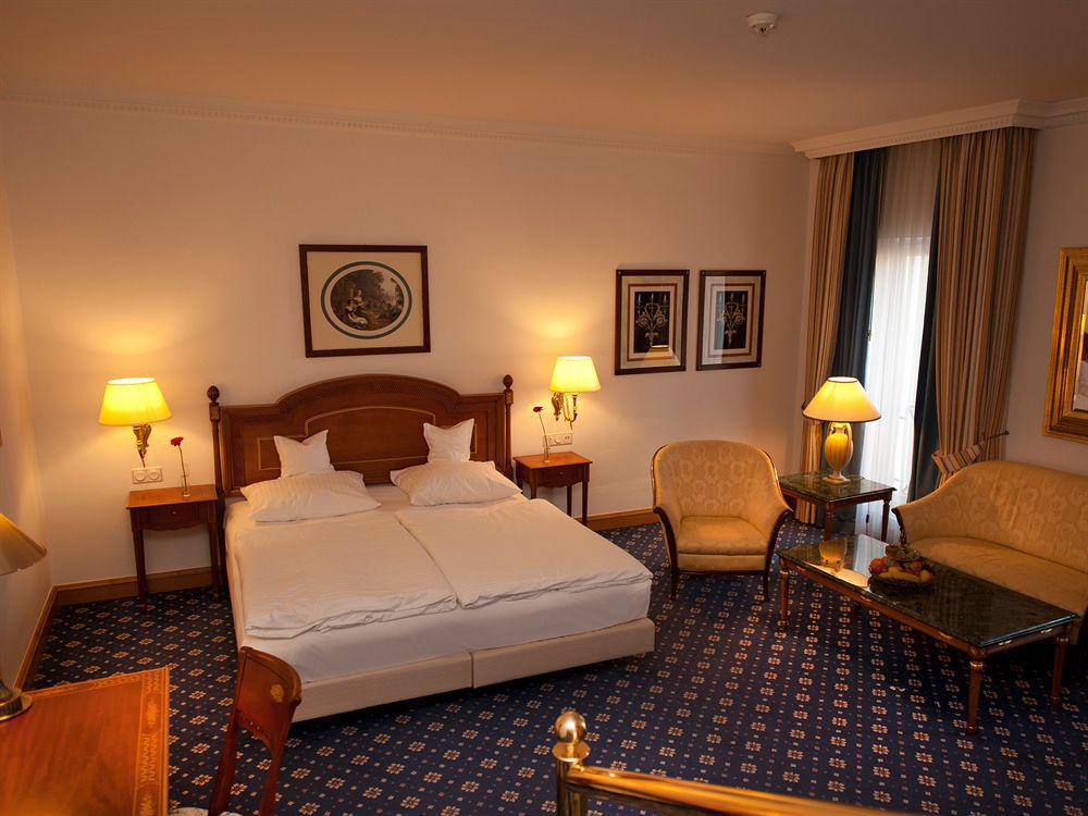 Dormero Hotel Halle Halle  Dış mekan fotoğraf