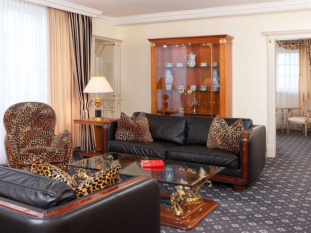 Dormero Hotel Halle Halle  Dış mekan fotoğraf