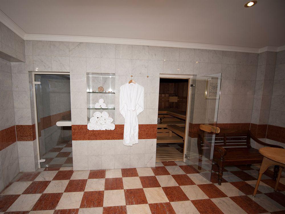 Dormero Hotel Halle Halle  Dış mekan fotoğraf
